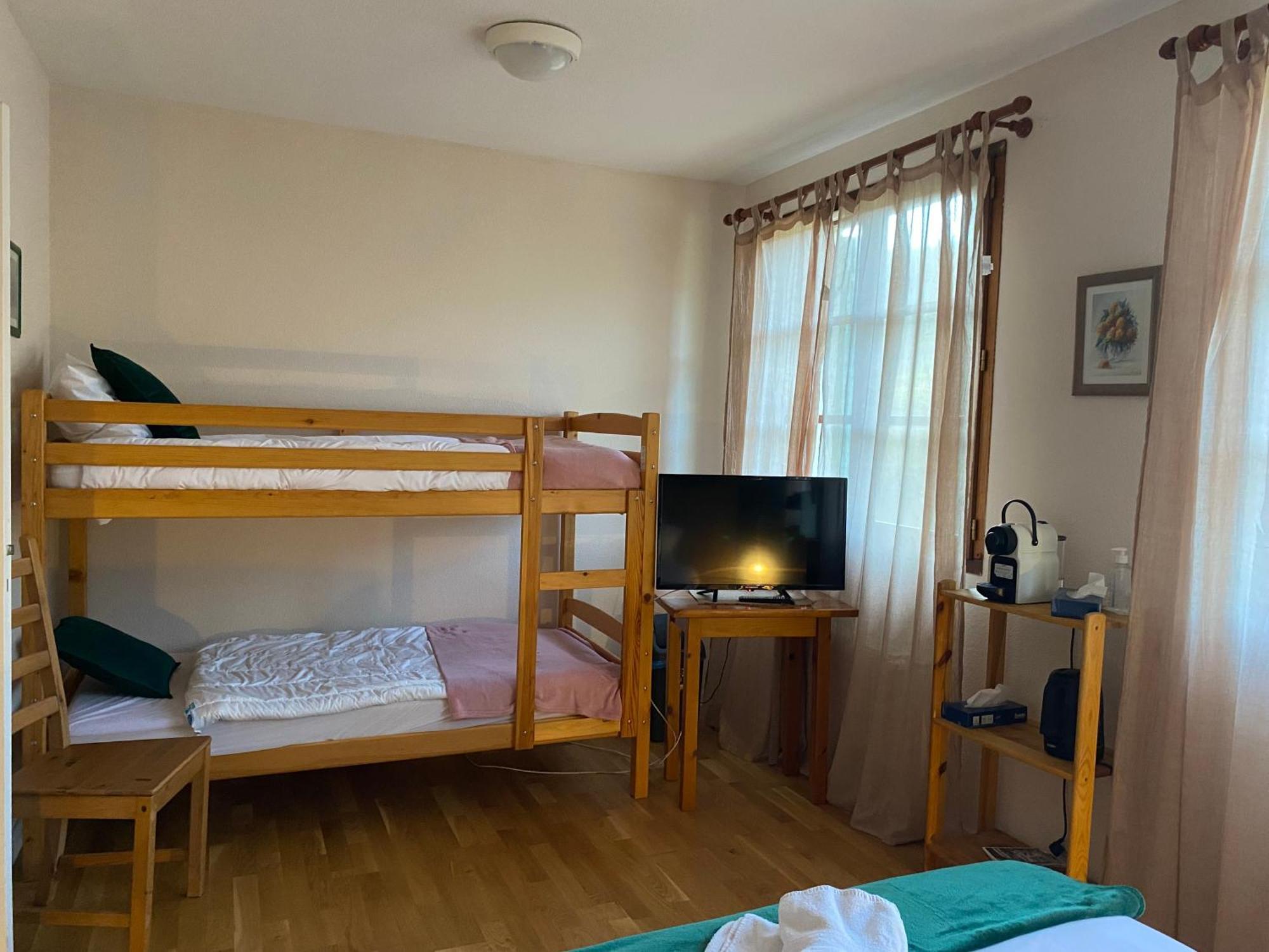 Gite - Auberge Du Midi Saint-Antoine  Exteriér fotografie